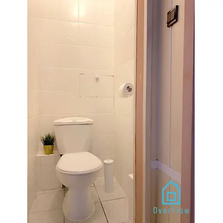 Homestay Nest - 20 Minutes To Old Town & Seaside *