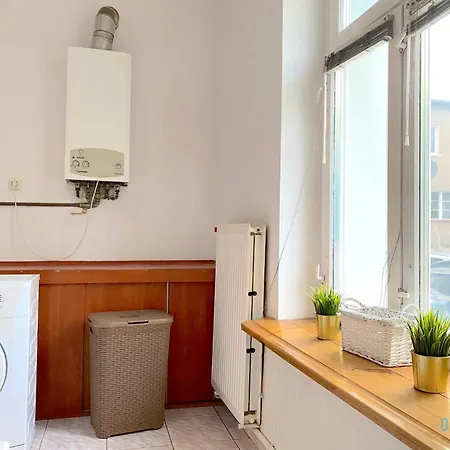 Homestay Nest - 20 Minutes To Old Town & Seaside Gdansk