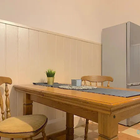 Nest - 20 Minutes To Old Town & Seaside Homestay *